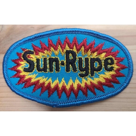 "Sun-Rype Vintage Embroidered Patch Retro Blue Red Yellow Badge Collectible" - Picture 1 of 2